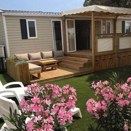 Mobil Home Camping Le Mar Estang Bord De Plage Canet-en-Roussillon Eksteriør billede